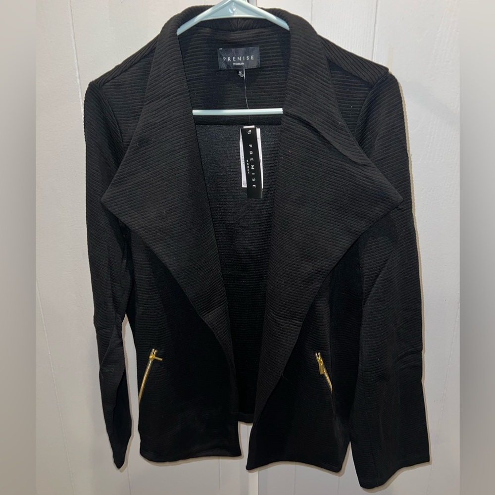 Premise Women’s black w/gold zippers moto style ribbed blazer jacket NWT.